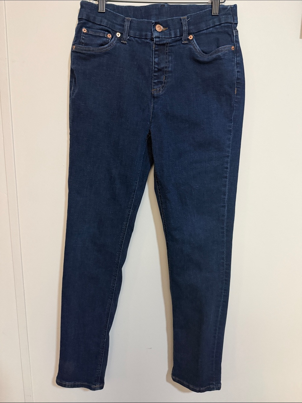 Women's Dark Indigo Skinny Jeans - Sleek Slim Fit